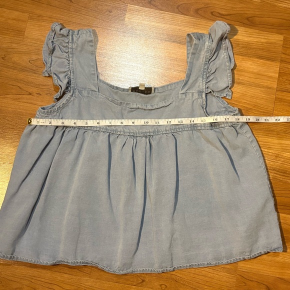 Hayden Los Angeles Tencel Square Neck Ruffle Cap Sleeve Top Light Denim Medium - Picture 12 of 13